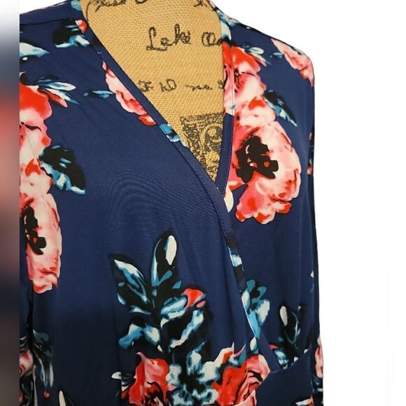 Floral Print Overlap Front Dress Size 4XL NWOT - Picture 3 of 8